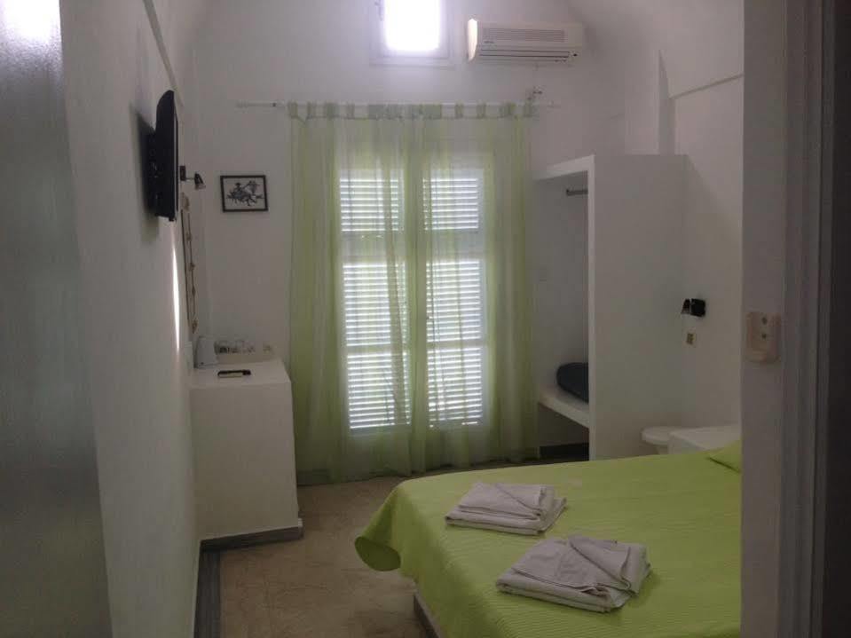 Join Us Low Cost Rooms Kamári Extérieur photo